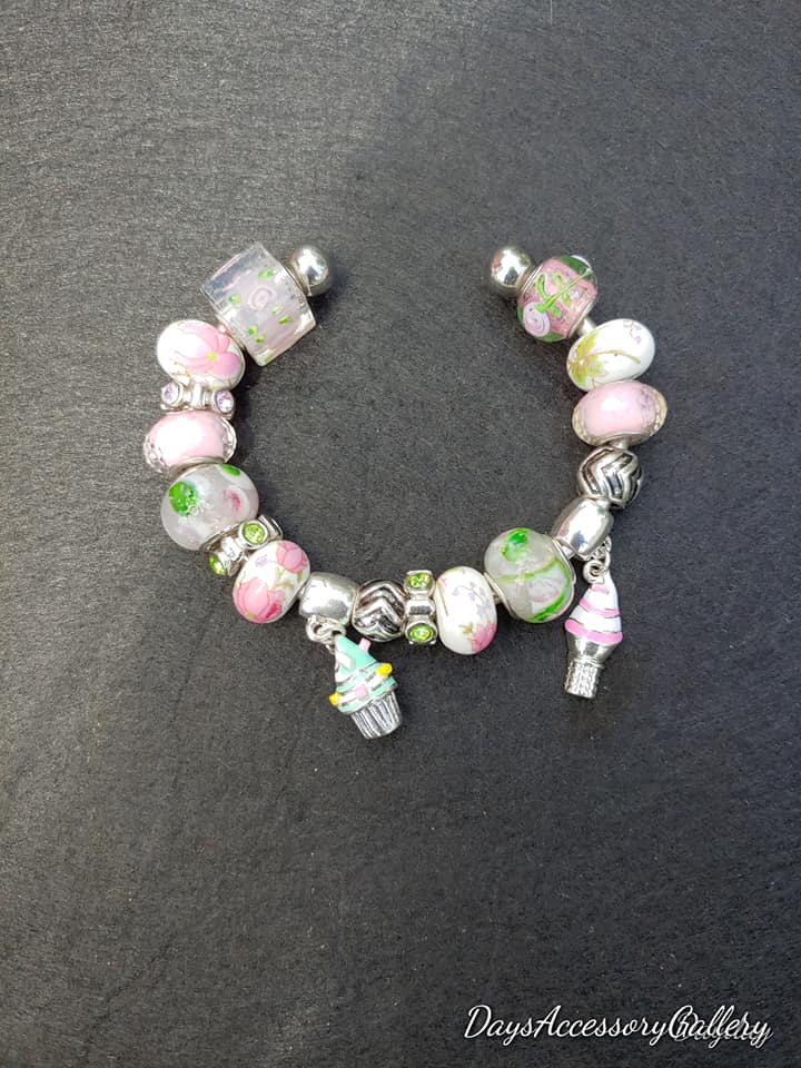 Pinky Green Bracelet – I Shop JW